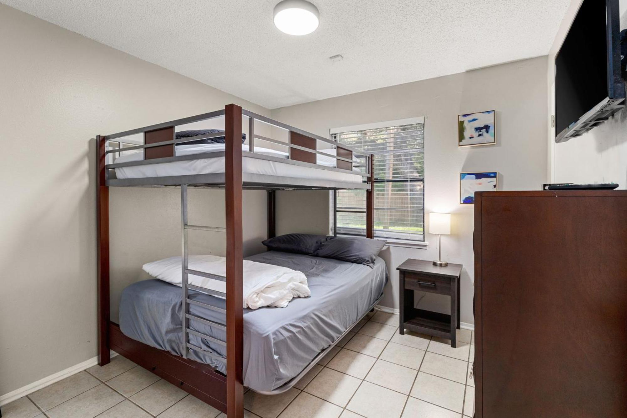 Cozy 3 Bedroom With Hot Tub 2 Min Away From Lackland 圣安东尼奥 外观 照片